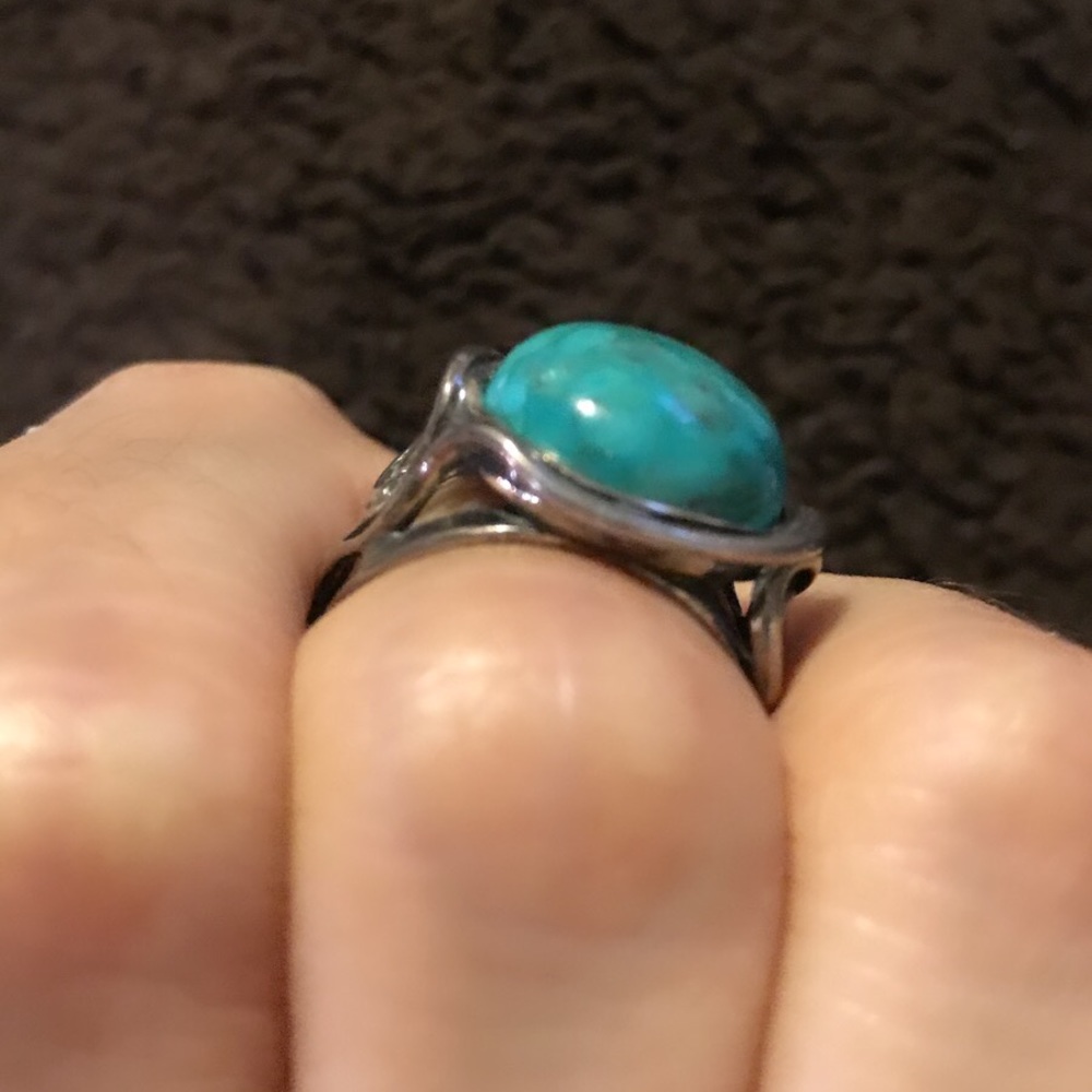 Silver ring - Picture 3 of 3